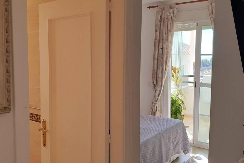 Luxury Penthouse With Sea&Mountain Views & Hot Tub - Tranquility & Rest Apartamento Benalmádena Exterior foto