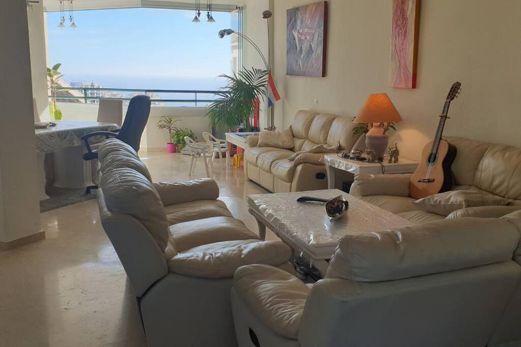 Luxury Penthouse With Sea&Mountain Views & Hot Tub - Tranquility & Rest Apartamento Benalmádena Exterior foto