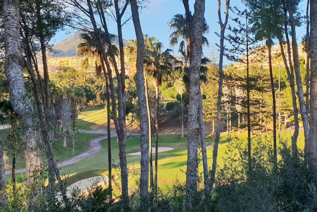 Luxury Penthouse With Sea&Mountain Views & Hot Tub - Tranquility & Rest Apartamento Benalmádena Exterior foto